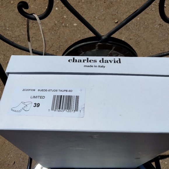 CHARLES DAVID Faux Fur Trim Studded Mules Clogs Taupe Suede NOS EU Size 39 - Picture 9 of 10